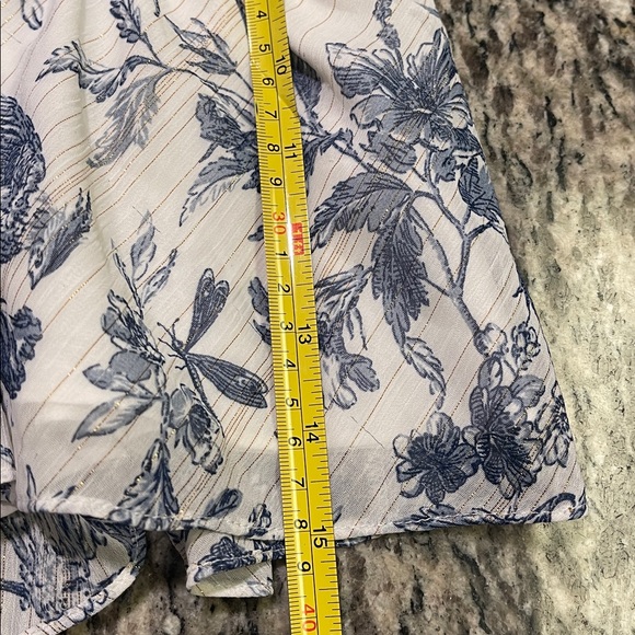 NWT Express metallic printed platead off the shoulders peplum top - Picture 16 of 16